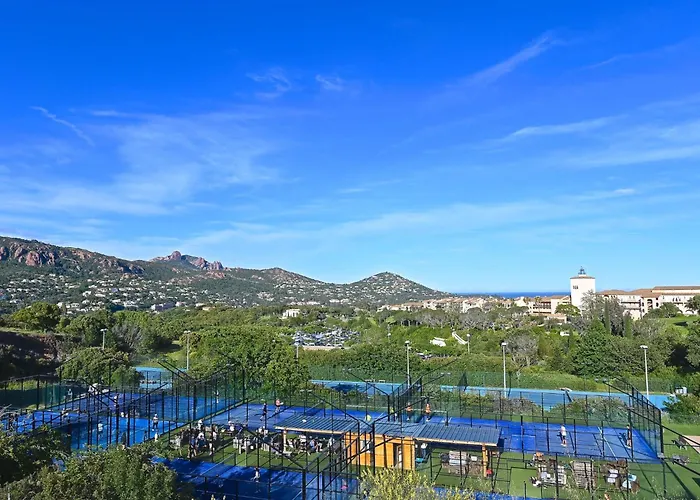 Apartamento L'esquinade - J3 402 By Interhome Saint-Raphaël